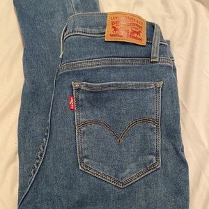 Levi’s Jeans